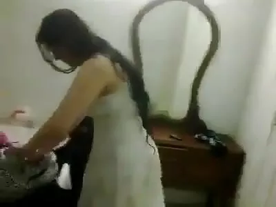 મોટા ટિટ્સ વિ બિગ કોક વિડીયો (કુ. યમ્મી)