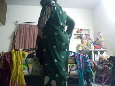 ટોટિ ઓન ટોરી વિડિઓ (ટોરી ટેલર)