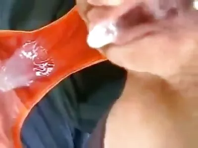 રેમી લેક્રોઇક્સની ચુસ્ત પુસીમાં બોલ્સ ડીપ!